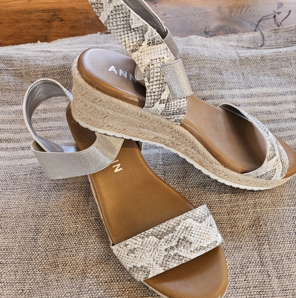 ANNE KLEIN Snake Print Sandals